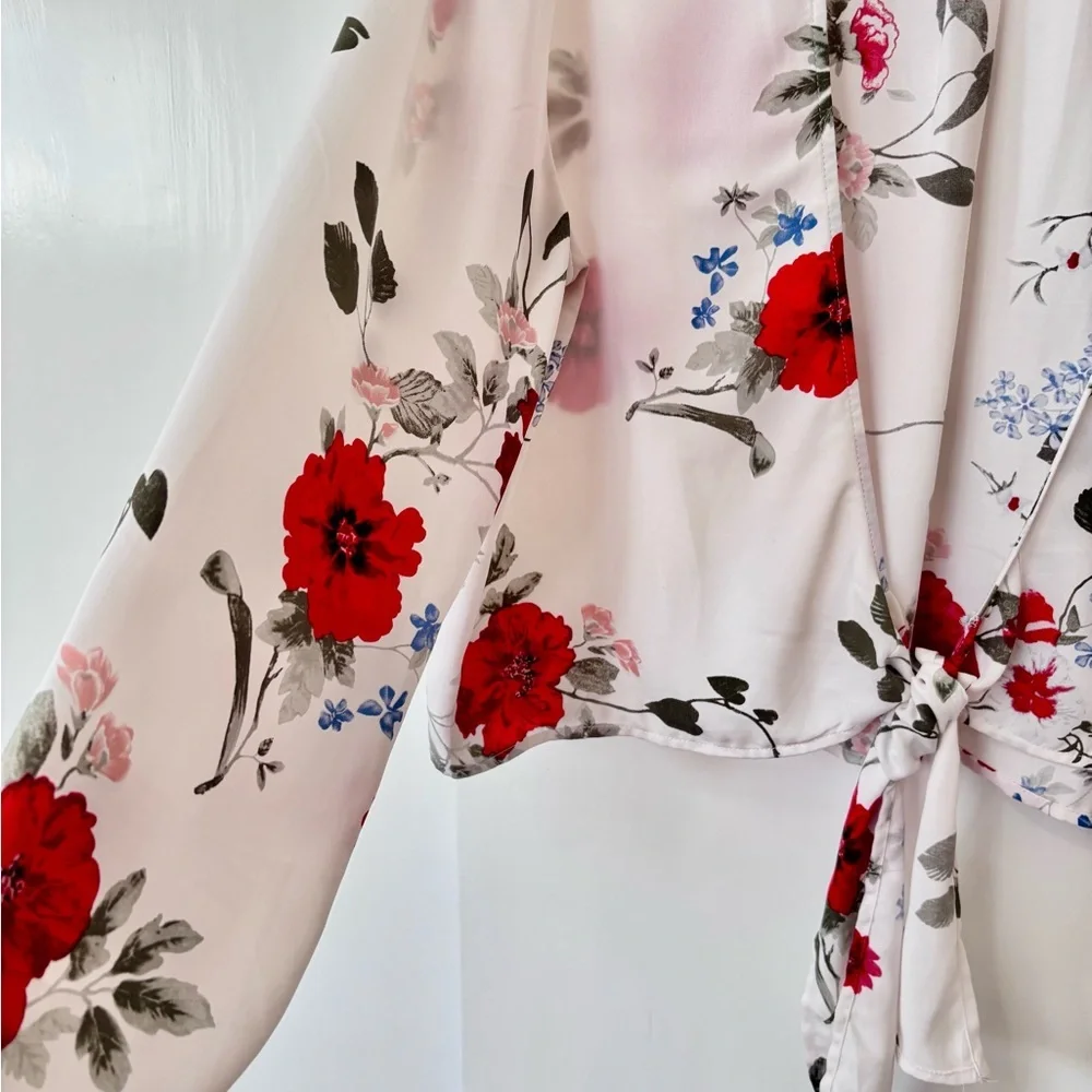 Dynamite| Y2K White Red Blue Silky Floral Print Blouse with Tie-Front Sz XL - Picture 2 of 5